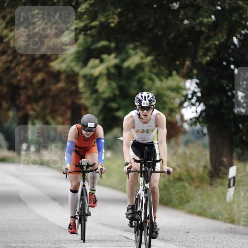 30.08.2026 - Elbe Triathlon Hamburg Michael Burmester http://msf.ph/oto/10075783 30.08.2026 11:09:22 Radfahren 1299, 1422, 1441, 1446 meine-sportfotos.de
