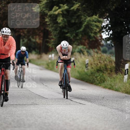 30.08.2026 - Elbe Triathlon Hamburg Michael Burmester http://msf.ph/oto/10075794 30.08.2026 11:09:28 Radfahren 982, 1326, 1446 meine-sportfotos.de