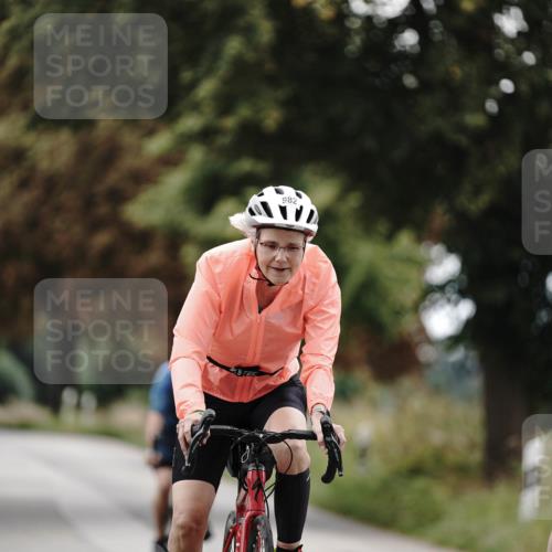 30.08.2026 - Elbe Triathlon Hamburg Michael Burmester http://msf.ph/oto/10075795 30.08.2026 11:09:30 Radfahren 982, 1326, 1446 meine-sportfotos.de