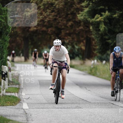 30.08.2026 - Elbe Triathlon Hamburg Michael Burmester http://msf.ph/oto/10075820 30.08.2026 11:09:50 Radfahren 1257, 1265, 1338, 1345, 1382 meine-sportfotos.de