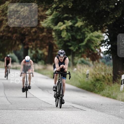 30.08.2026 - Elbe Triathlon Hamburg Michael Burmester http://msf.ph/oto/10075875 30.08.2026 11:10:45 Radfahren 1351, 1447, 1452, 1463 meine-sportfotos.de