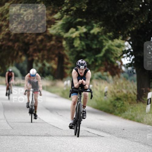 30.08.2026 - Elbe Triathlon Hamburg Michael Burmester http://msf.ph/oto/10075876 30.08.2026 11:10:45 Radfahren 1351, 1447, 1452, 1463 meine-sportfotos.de