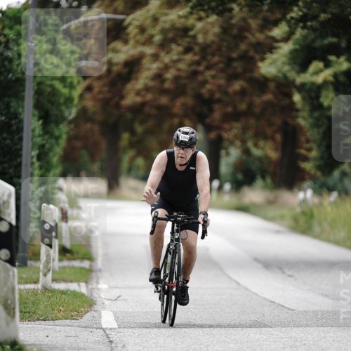 30.08.2026 - Elbe Triathlon Hamburg Michael Burmester http://msf.ph/oto/10075903 30.08.2026 11:11:22 Radfahren 1350 meine-sportfotos.de