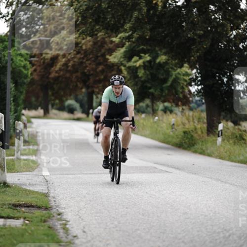30.08.2026 - Elbe Triathlon Hamburg Michael Burmester http://msf.ph/oto/10075910 30.08.2026 11:11:37 Radfahren 1282, 1385 meine-sportfotos.de
