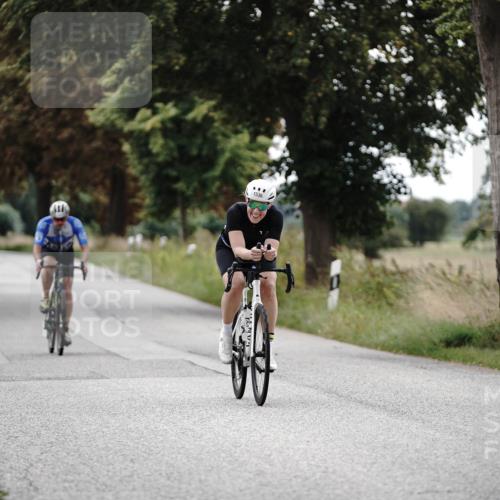 30.08.2026 - Elbe Triathlon Hamburg Michael Burmester http://msf.ph/oto/10075942 30.08.2026 11:12:17 Radfahren 1336, 1536, 1581 meine-sportfotos.de