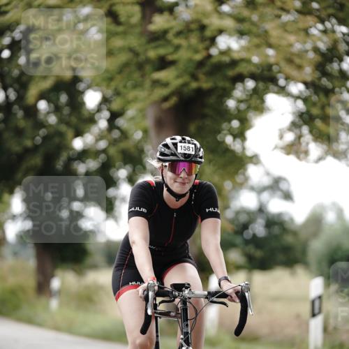 30.08.2026 - Elbe Triathlon Hamburg Michael Burmester http://msf.ph/oto/10075958 30.08.2026 11:12:25 Radfahren 1288, 1549, 1581 meine-sportfotos.de