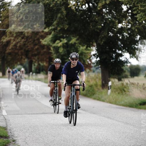 30.08.2026 - Elbe Triathlon Hamburg Michael Burmester http://msf.ph/oto/10075959 30.08.2026 11:12:29 Radfahren 1252, 1288, 1467, 1479, 1549 meine-sportfotos.de