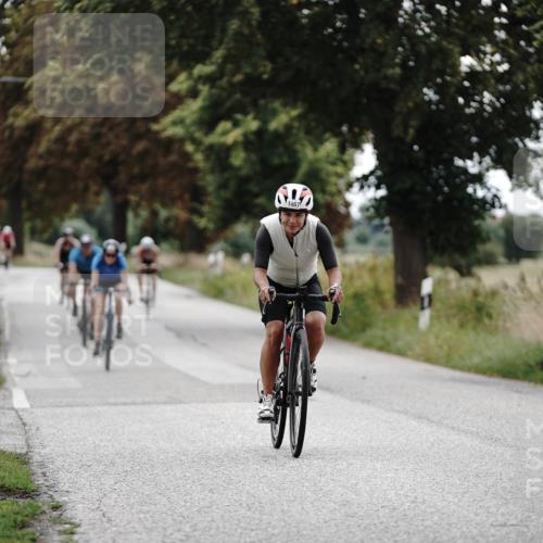 30.08.2026 - Elbe Triathlon Hamburg Michael Burmester http://msf.ph/oto/10075967 30.08.2026 11:12:33 Radfahren 1252, 1288, 1444, 1467, 1479, 1496 meine-sportfotos.de