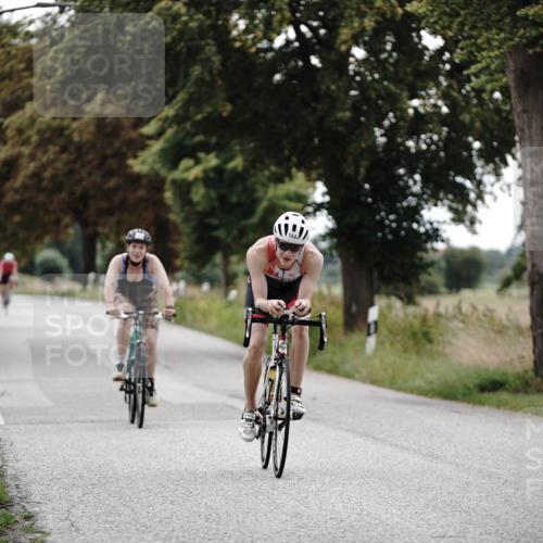 30.08.2026 - Elbe Triathlon Hamburg Michael Burmester http://msf.ph/oto/10075976 30.08.2026 11:12:37 Radfahren 1252, 1444, 1479, 1488, 1496 meine-sportfotos.de