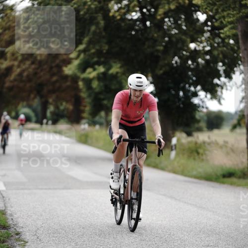 30.08.2026 - Elbe Triathlon Hamburg Michael Burmester http://msf.ph/oto/10075984 30.08.2026 11:12:44 Radfahren 1434, 1488, 1526 meine-sportfotos.de