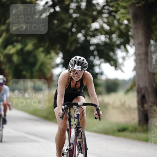 30.08.2026 - Elbe Triathlon Hamburg Michael Burmester http://msf.ph/oto/10076002 30.08.2026 11:13:01 Radfahren 1409, 1551, 1588 meine-sportfotos.de