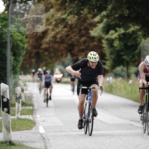 30.08.2026 - Elbe Triathlon Hamburg Michael Burmester http://msf.ph/oto/10076028 30.08.2026 11:13:25 Radfahren 1304, 1343, 1513, 1529, 1575, 1583 meine-sportfotos.de