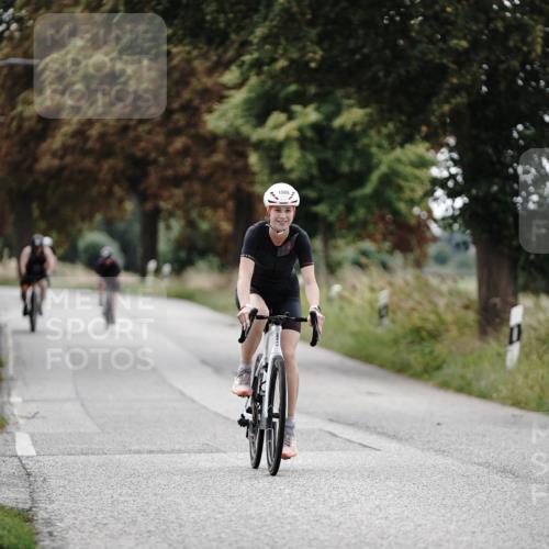 30.08.2026 - Elbe Triathlon Hamburg Michael Burmester http://msf.ph/oto/10076075 30.08.2026 11:14:13 Radfahren 1181, 1508, 1525 meine-sportfotos.de
