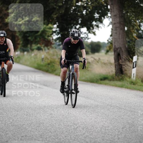 30.08.2026 - Elbe Triathlon Hamburg Michael Burmester http://msf.ph/oto/10076080 30.08.2026 11:14:18 Radfahren 1181, 1525, 1579 meine-sportfotos.de