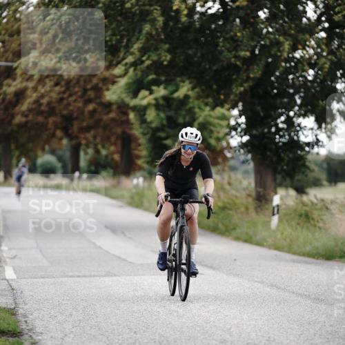 30.08.2026 - Elbe Triathlon Hamburg Michael Burmester http://msf.ph/oto/10076086 30.08.2026 11:14:22 Radfahren 1181, 1579 meine-sportfotos.de