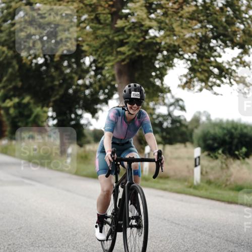 30.08.2026 - Elbe Triathlon Hamburg Michael Burmester http://msf.ph/oto/10076092 30.08.2026 11:14:31 Radfahren 1418, 1433, 1505, 1560 meine-sportfotos.de
