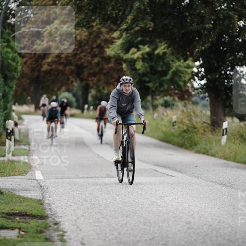 30.08.2026 - Elbe Triathlon Hamburg Michael Burmester http://msf.ph/oto/10076094 30.08.2026 11:14:33 Radfahren 1418, 1433, 1505, 1544, 1560 meine-sportfotos.de