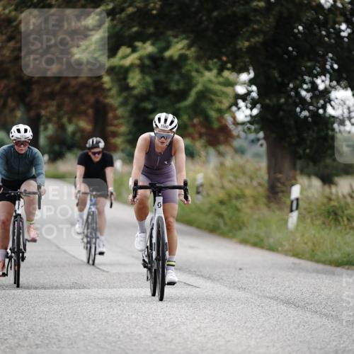 30.08.2026 - Elbe Triathlon Hamburg Michael Burmester http://msf.ph/oto/10076097 30.08.2026 11:14:37 Radfahren 1418, 1433, 1497, 1538, 1544, 1560 meine-sportfotos.de