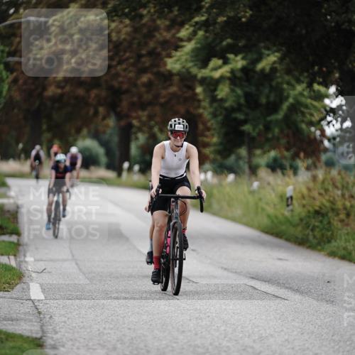 30.08.2026 - Elbe Triathlon Hamburg Michael Burmester http://msf.ph/oto/10076106 30.08.2026 11:14:41 Radfahren 804, 1433, 1497, 1538, 1544 meine-sportfotos.de