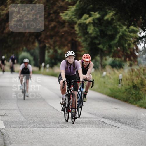30.08.2026 - Elbe Triathlon Hamburg Michael Burmester http://msf.ph/oto/10076119 30.08.2026 11:14:49 Radfahren 804, 1408, 1449, 1584 meine-sportfotos.de