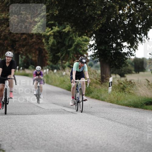 30.08.2026 - Elbe Triathlon Hamburg Michael Burmester http://msf.ph/oto/10076145 30.08.2026 11:15:29 Radfahren 1416, 1550, 1554, 1561, 1576 meine-sportfotos.de