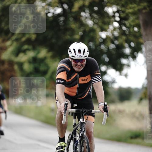 30.08.2026 - Elbe Triathlon Hamburg Michael Burmester http://msf.ph/oto/10076179 30.08.2026 11:15:57 Radfahren 1250, 1472, 1580 meine-sportfotos.de