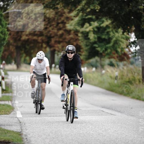 30.08.2026 - Elbe Triathlon Hamburg Michael Burmester http://msf.ph/oto/10076201 30.08.2026 11:16:21 Radfahren 835, 1281, 1475, 1490 meine-sportfotos.de