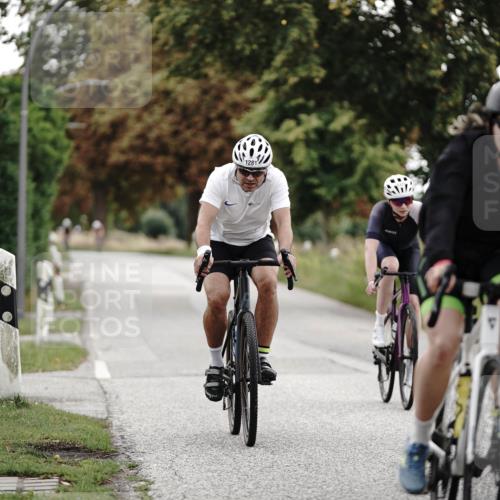 30.08.2026 - Elbe Triathlon Hamburg Michael Burmester http://msf.ph/oto/10076205 30.08.2026 11:16:22 Radfahren 1281, 1475, 1490 meine-sportfotos.de