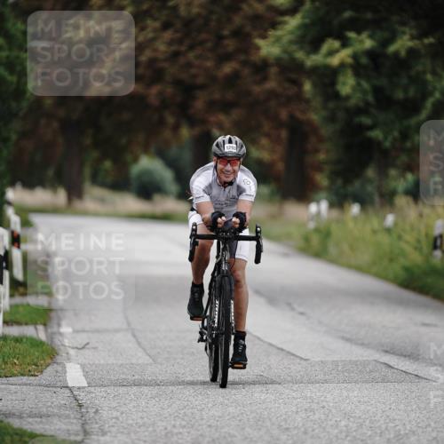 30.08.2026 - Elbe Triathlon Hamburg Michael Burmester http://msf.ph/oto/10076217 30.08.2026 11:16:45 Radfahren 1293 meine-sportfotos.de