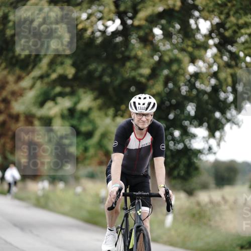 30.08.2026 - Elbe Triathlon Hamburg Michael Burmester http://msf.ph/oto/10076261 30.08.2026 11:17:35 Radfahren 1301, 1332, 1582 meine-sportfotos.de