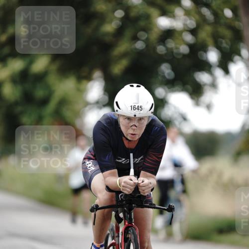 30.08.2026 - Elbe Triathlon Hamburg Michael Burmester http://msf.ph/oto/10076269 30.08.2026 11:17:49 Radfahren 1485, 1553, 1645 meine-sportfotos.de