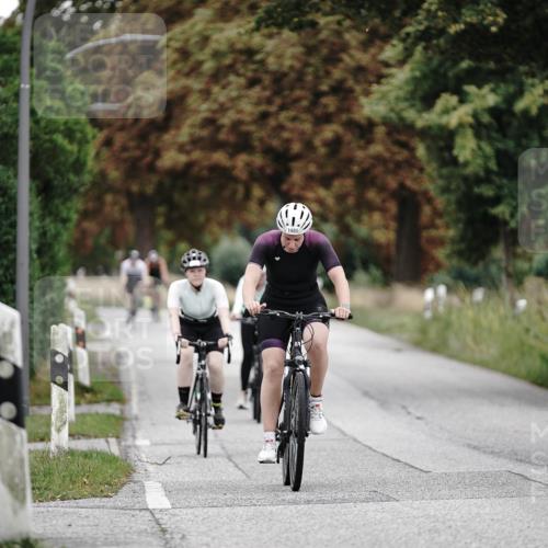 30.08.2026 - Elbe Triathlon Hamburg Michael Burmester http://msf.ph/oto/10076270 30.08.2026 11:17:52 Radfahren 1485, 1502, 1553 meine-sportfotos.de