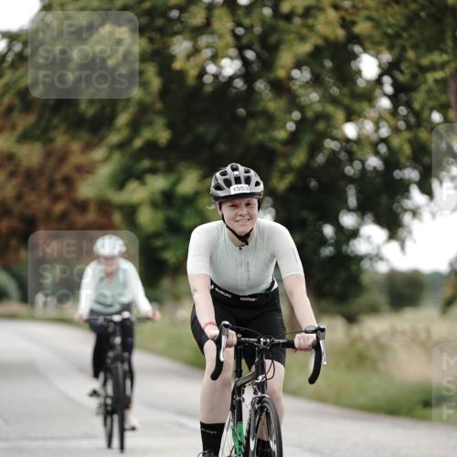 30.08.2026 - Elbe Triathlon Hamburg Michael Burmester http://msf.ph/oto/10076282 30.08.2026 11:17:55 Radfahren 1383, 1485, 1502, 1553, 1664 meine-sportfotos.de
