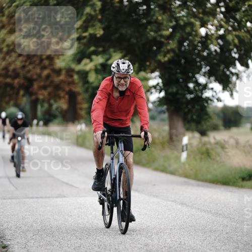 30.08.2026 - Elbe Triathlon Hamburg Michael Burmester http://msf.ph/oto/10076301 30.08.2026 11:18:20 Radfahren 1291, 1331, 1367 meine-sportfotos.de