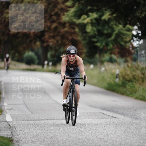 30.08.2026 - Elbe Triathlon Hamburg Michael Burmester http://msf.ph/oto/10076335 30.08.2026 11:18:49 Radfahren 1333, 1542, 1689 meine-sportfotos.de
