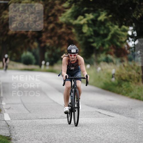30.08.2026 - Elbe Triathlon Hamburg Michael Burmester http://msf.ph/oto/10076336 30.08.2026 11:18:50 Radfahren 1542, 1689 meine-sportfotos.de