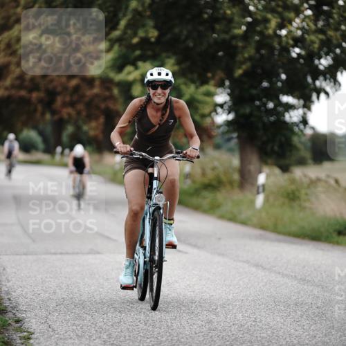 30.08.2026 - Elbe Triathlon Hamburg Michael Burmester http://msf.ph/oto/10076340 30.08.2026 11:19:16 Radfahren 1465, 1498 meine-sportfotos.de