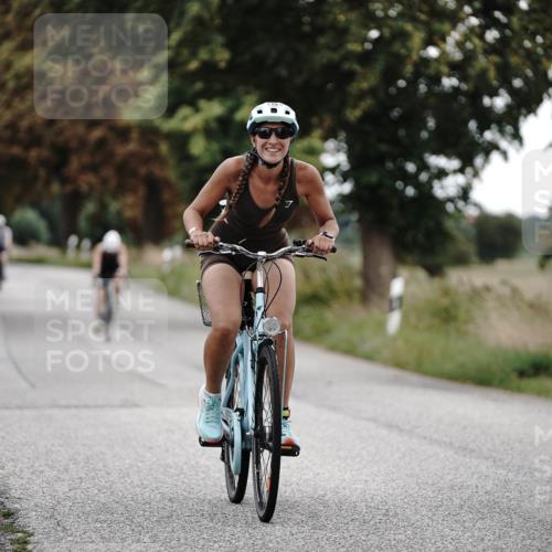 30.08.2026 - Elbe Triathlon Hamburg Michael Burmester http://msf.ph/oto/10076342 30.08.2026 11:19:17 Radfahren 1465, 1498, 1521 meine-sportfotos.de
