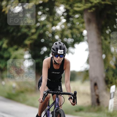 30.08.2026 - Elbe Triathlon Hamburg Michael Burmester http://msf.ph/oto/10076374 30.08.2026 11:19:39 Radfahren 1519, 1520, 1587 meine-sportfotos.de