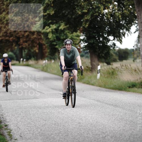 30.08.2026 - Elbe Triathlon Hamburg Michael Burmester http://msf.ph/oto/10076408 30.08.2026 11:19:59 Radfahren 1535, 1540, 1543 meine-sportfotos.de