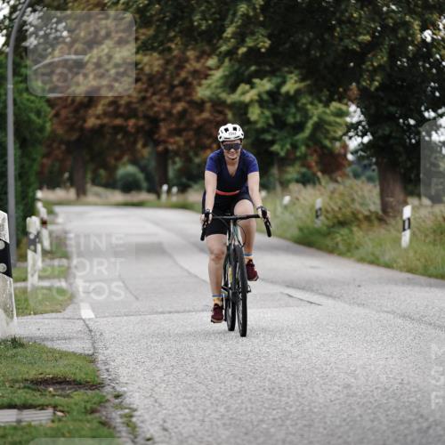 30.08.2026 - Elbe Triathlon Hamburg Michael Burmester http://msf.ph/oto/10076413 30.08.2026 11:20:01 Radfahren 1535, 1540, 1543 meine-sportfotos.de