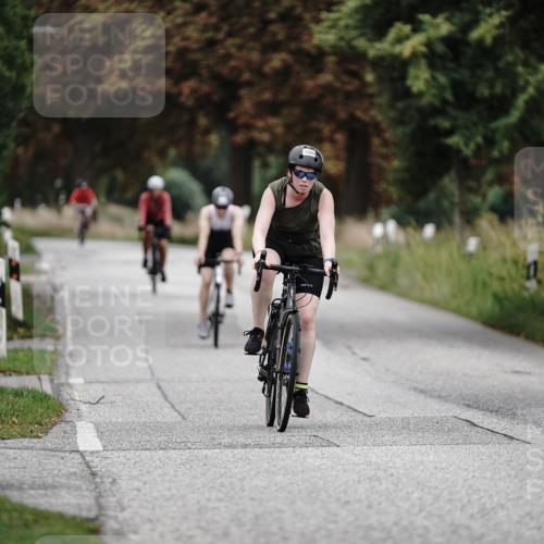 30.08.2026 - Elbe Triathlon Hamburg Michael Burmester http://msf.ph/oto/10076419 30.08.2026 11:20:22 Radfahren 1378, 1484, 1506 meine-sportfotos.de