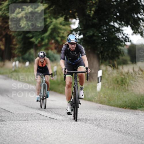 30.08.2026 - Elbe Triathlon Hamburg Michael Burmester http://msf.ph/oto/10076445 30.08.2026 11:20:43 Radfahren 1393, 1394, 1482, 1524, 1687 meine-sportfotos.de