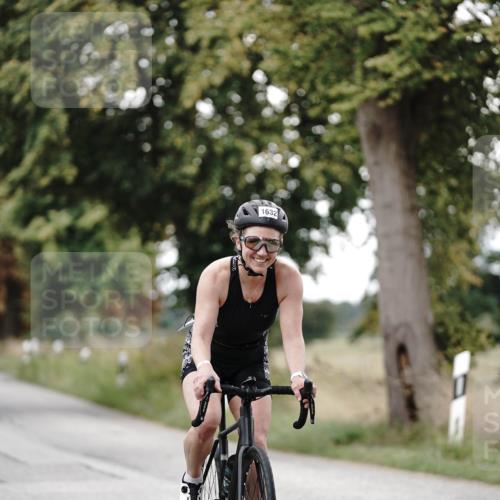 30.08.2026 - Elbe Triathlon Hamburg Michael Burmester http://msf.ph/oto/10076460 30.08.2026 11:20:57 Radfahren 1362, 1377, 1632 meine-sportfotos.de
