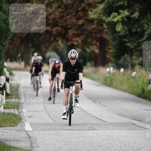 30.08.2026 - Elbe Triathlon Hamburg Michael Burmester http://msf.ph/oto/10076481 30.08.2026 11:21:18 Radfahren 1450, 1455, 1537, 1557, 1567, 1702 meine-sportfotos.de