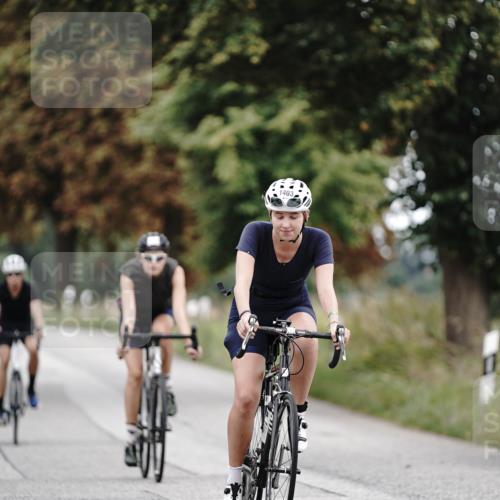 30.08.2026 - Elbe Triathlon Hamburg Michael Burmester http://msf.ph/oto/10076509 30.08.2026 11:21:35 Radfahren 1373, 1403, 1404, 1474 meine-sportfotos.de