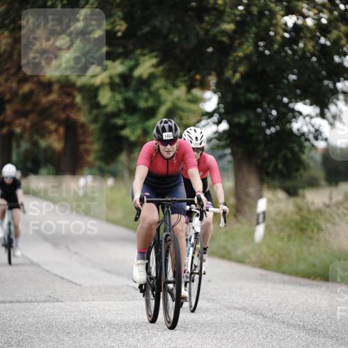 30.08.2026 - Elbe Triathlon Hamburg Michael Burmester http://msf.ph/oto/10076539 30.08.2026 11:21:57 Radfahren 1391, 1400, 1423, 1658, 1715 meine-sportfotos.de