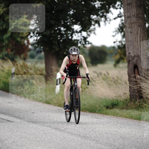 30.08.2026 - Elbe Triathlon Hamburg Michael Burmester http://msf.ph/oto/10076555 30.08.2026 11:22:06 Radfahren 801, 1423, 1596, 1633 meine-sportfotos.de