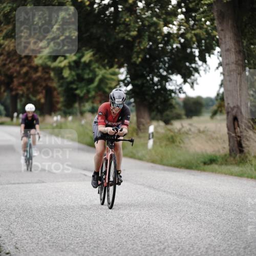 30.08.2026 - Elbe Triathlon Hamburg Michael Burmester http://msf.ph/oto/10076563 30.08.2026 11:22:20 Radfahren 1387, 1654 meine-sportfotos.de