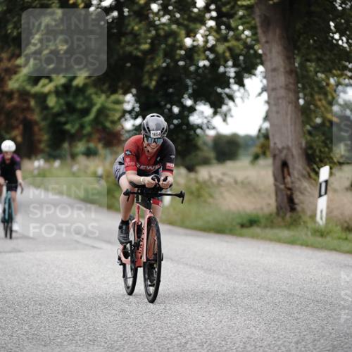 30.08.2026 - Elbe Triathlon Hamburg Michael Burmester http://msf.ph/oto/10076566 30.08.2026 11:22:20 Radfahren 1387, 1654 meine-sportfotos.de
